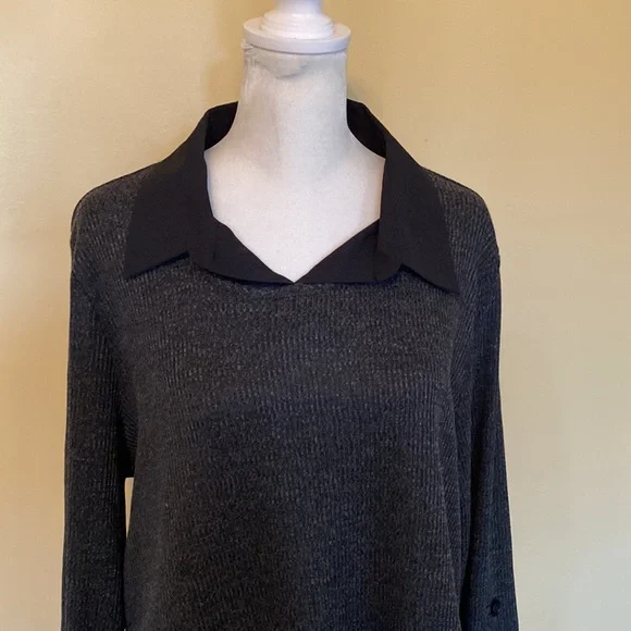 NY Collection top - Picture 2 of 15